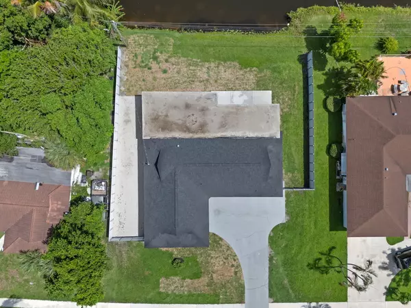 West Palm Beach, FL 33407,1637 40th ST