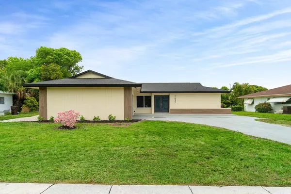 West Palm Beach, FL 33407,1637 40th ST