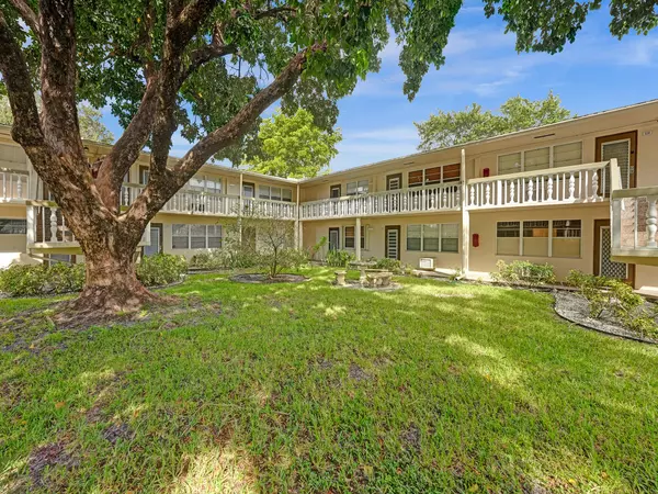 232 Farnham J 232, Deerfield Beach, FL 33442