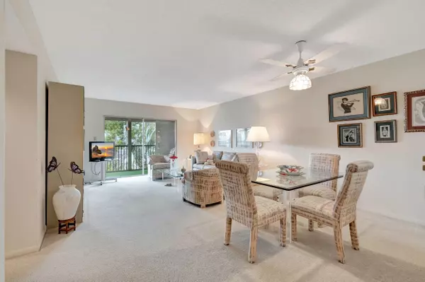 Delray Beach, FL 33446,6585 Kensington LN 307