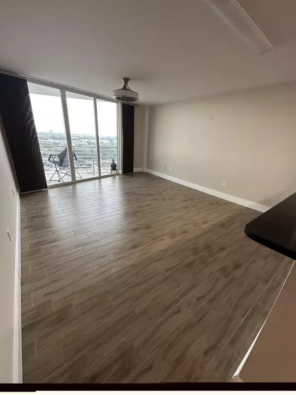 1551 N Flagler DR 1209, West Palm Beach, FL 33401