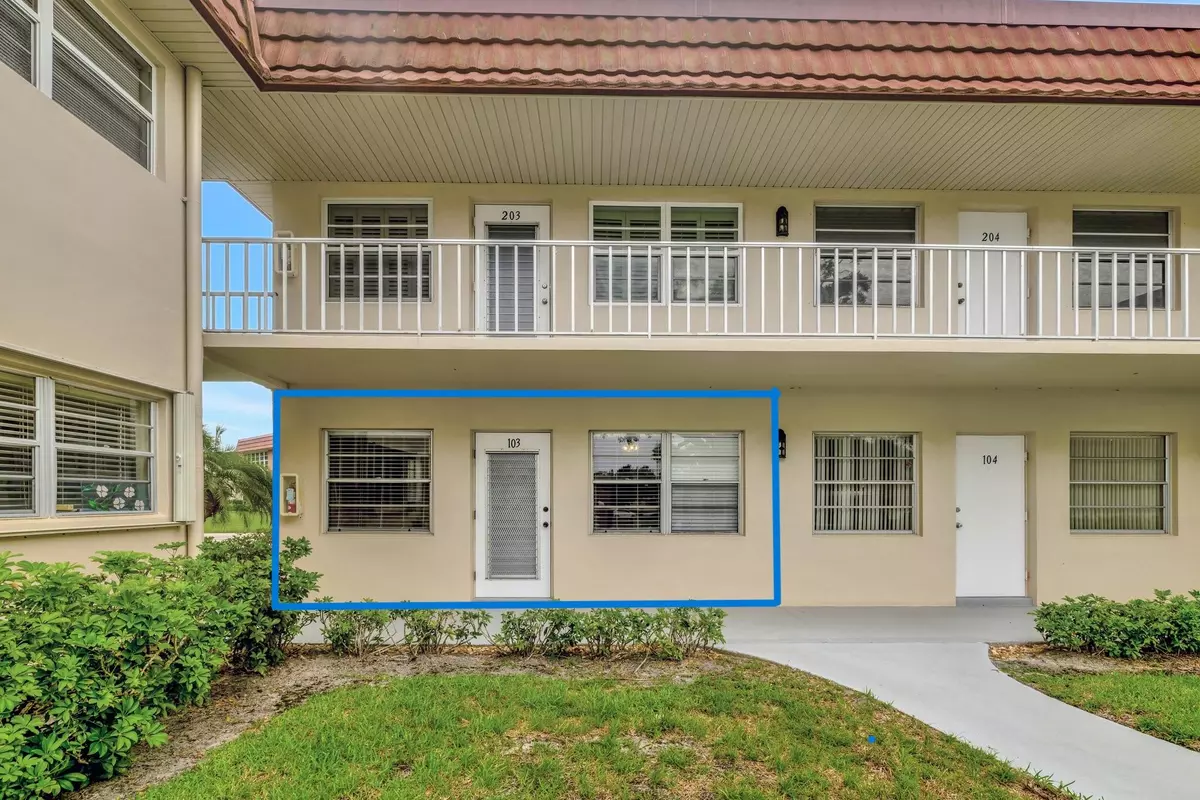 Vero Beach, FL 32962,61 Woodland DR 103