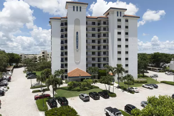 North Palm Beach, FL 33408,370 Golfview RD 103