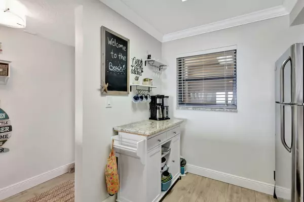 Jensen Beach, FL 34957,9400 S Ocean DR 405