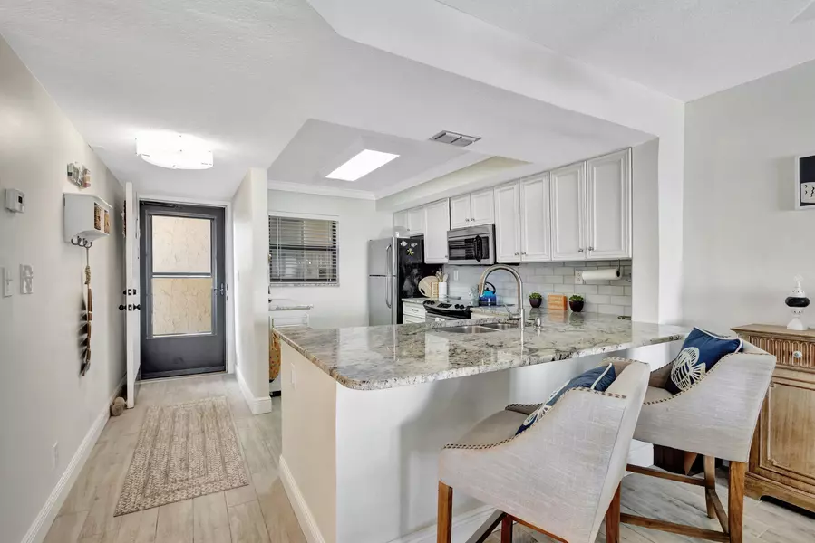 9400 S Ocean DR 405, Jensen Beach, FL 34957