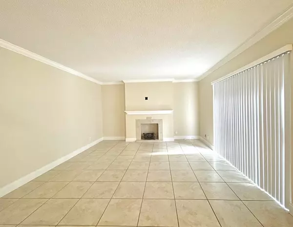 Palm Springs, FL 33461,221 Lake Arbor DR