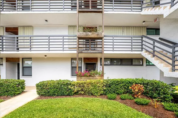 Stuart, FL 34994,1950 SW Palm City RD 5109