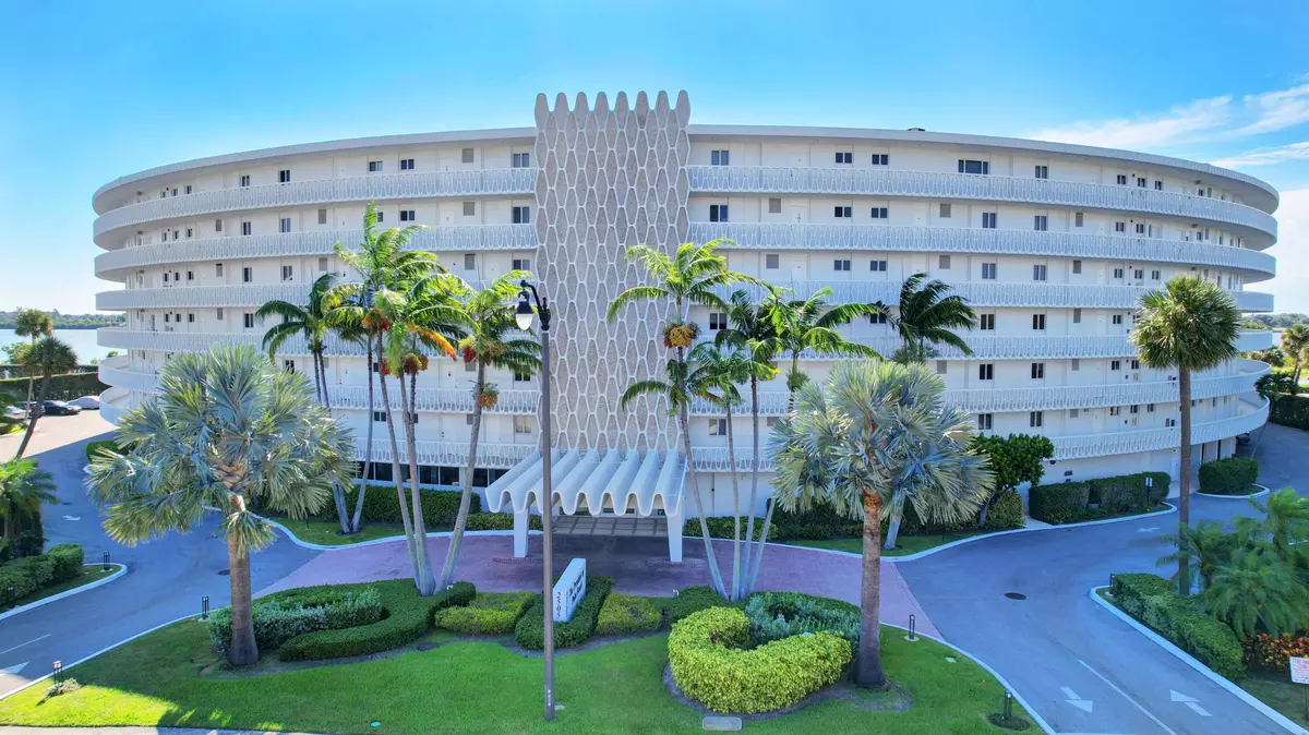 Palm Beach, FL 33480,2505 S Ocean 4030 BLVD 403