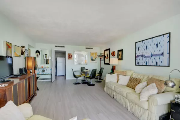 Palm Beach, FL 33480,2505 S Ocean 4030 BLVD 403