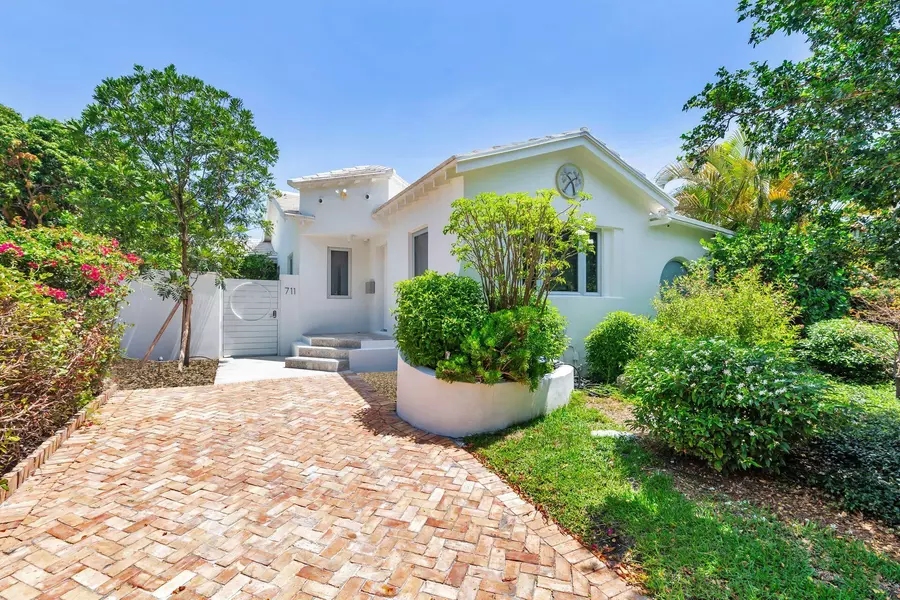 711 Ardmore RD, West Palm Beach, FL 33401