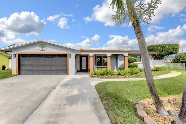 Palm Beach Gardens, FL 33410,10339 Daphne AVE