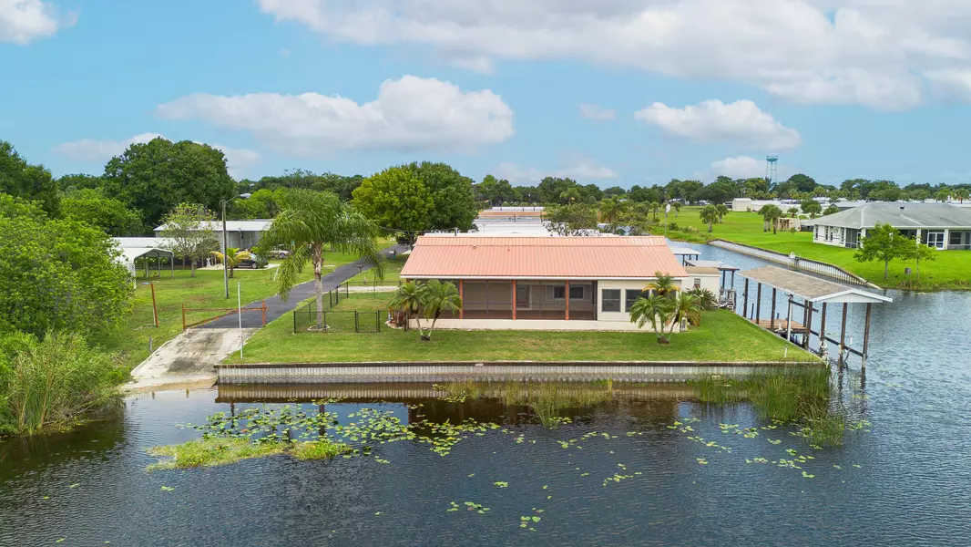 1185 Rosebud AVE, Okeechobee, FL 34974