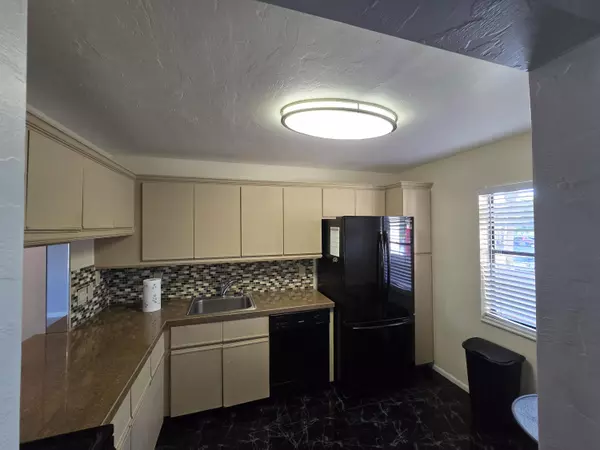 West Palm Beach, FL 33411,150 Lake Nancy LN 222