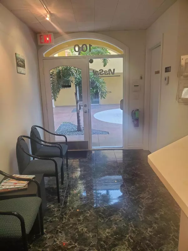 Deerfield Beach, FL 33441,461 E E Hillsboro BLVD 100-1