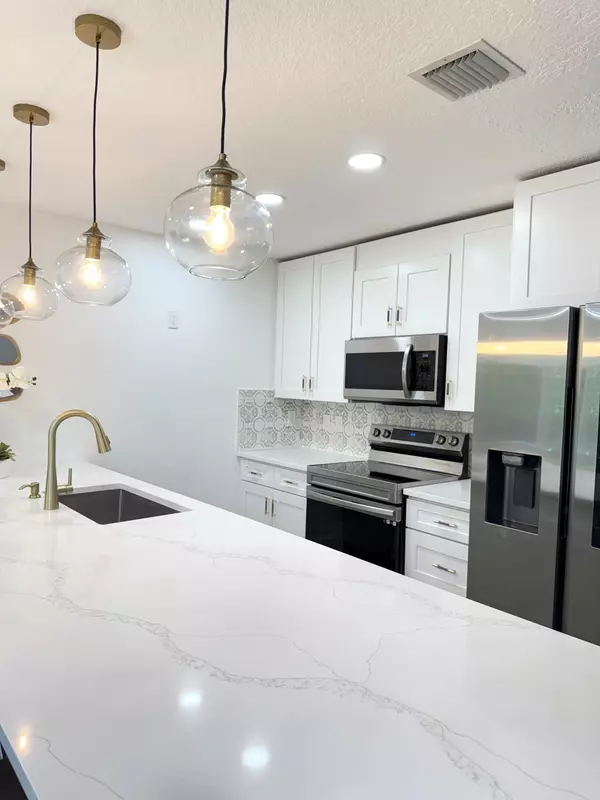 Palm Beach Gardens, FL 33418,12838 Woodmill DR