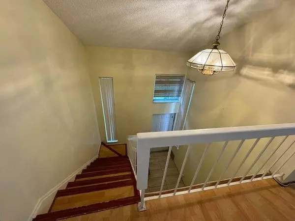 Lauderhill, FL 33313,2206 NW 59th TER 81-E