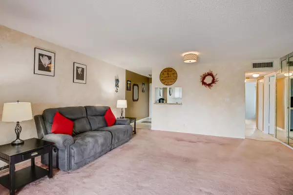 Lake Worth, FL 33467,3154 Via Poinciana 409