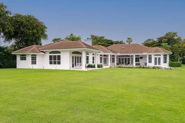 Palm Beach Gardens, FL 33418,8246 Man O War RD