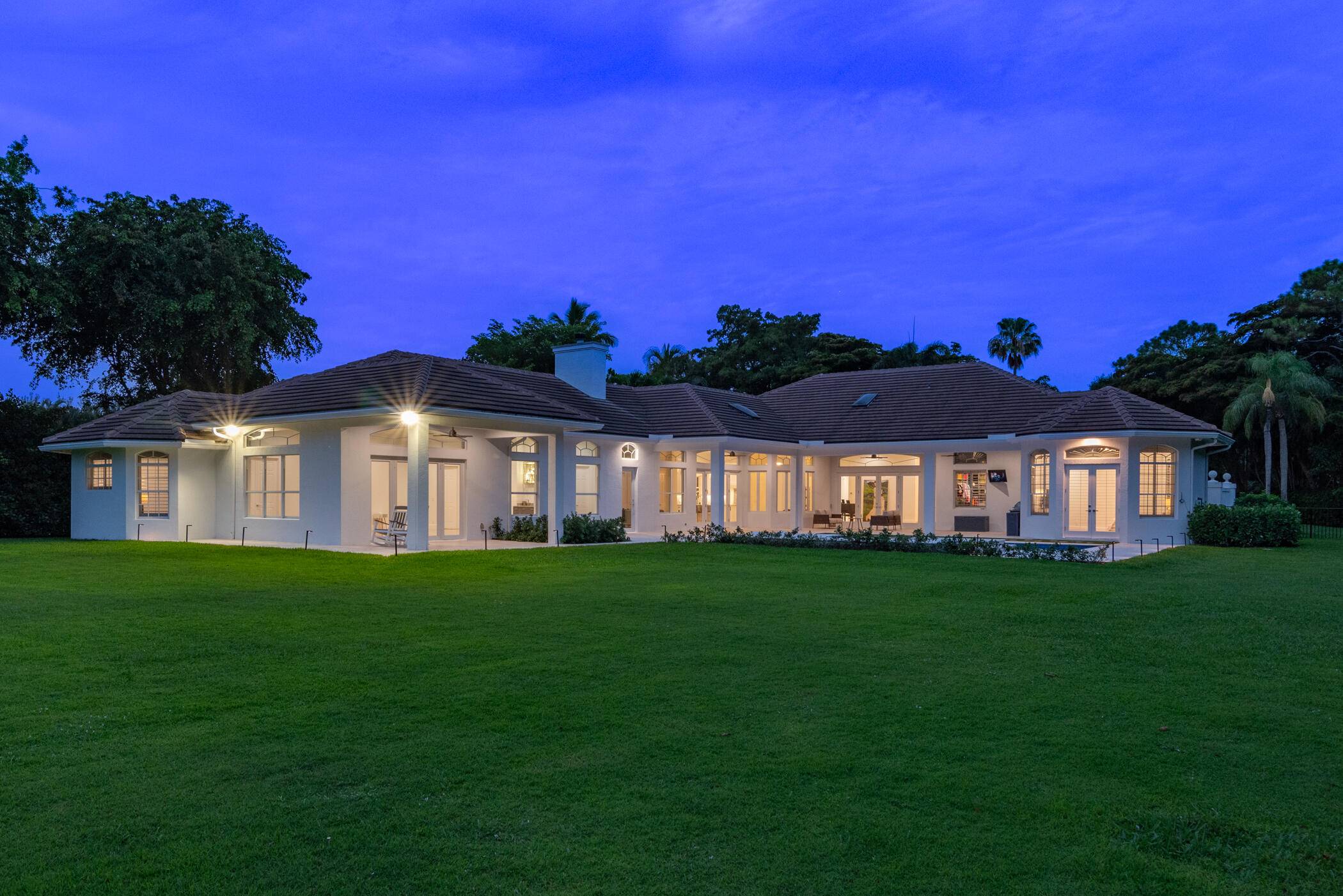 Palm Beach Gardens, FL 33418,8246 Man O War RD
