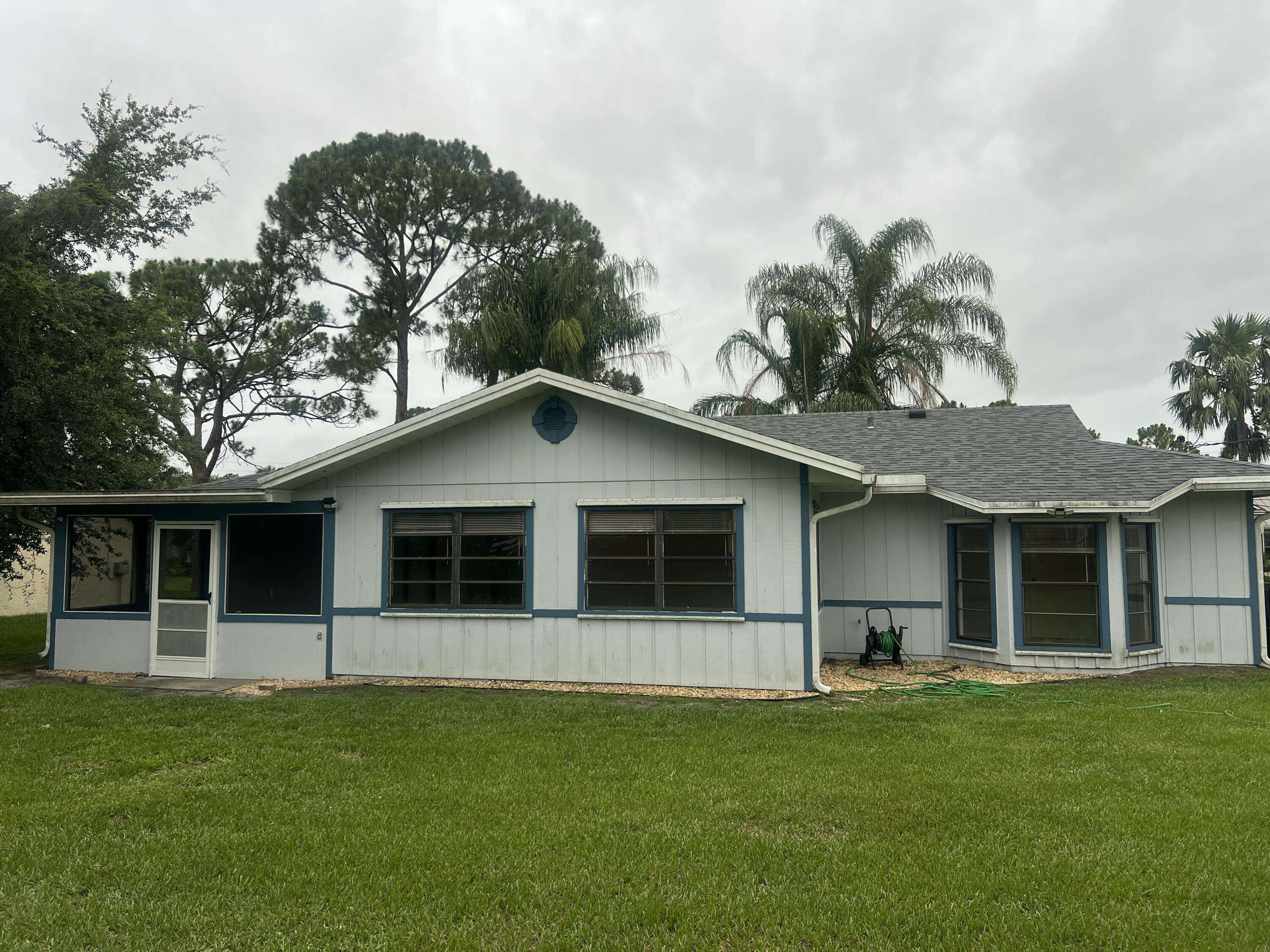 Port Saint Lucie, FL 34953,1049 SW Eureka AVE