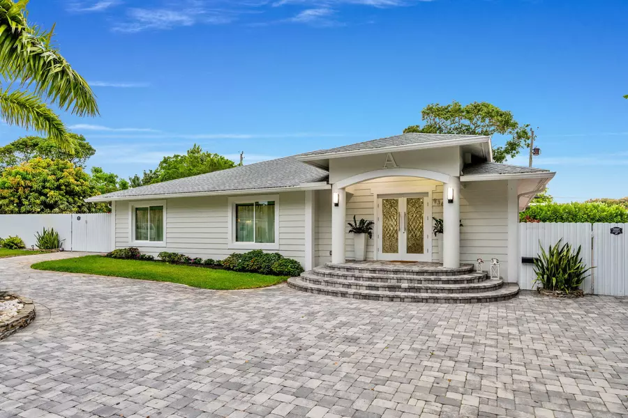 936 Upland RD, West Palm Beach, FL 33401