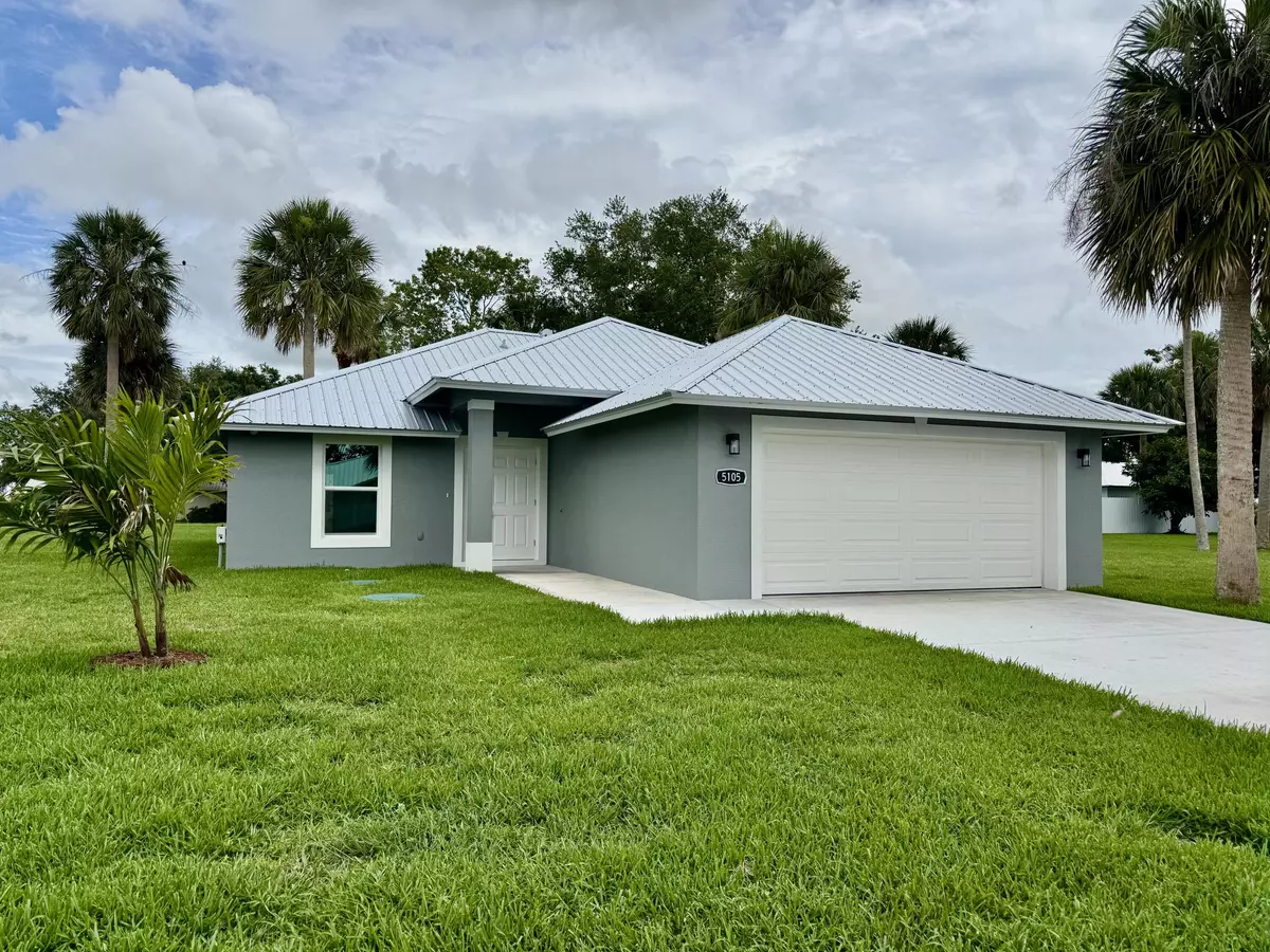 Okeechobee, FL 34974,5105 SE 43rd TRCE