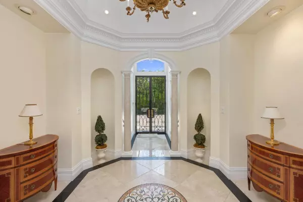 Palm Beach, FL 33480,142 Casa Bendita