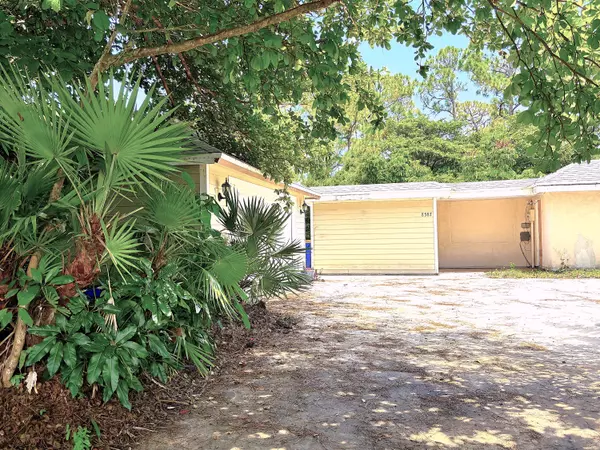 Stuart, FL 34997,8587 SW 18th AVE