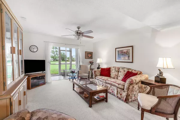 Jupiter, FL 33469,18081 SE Country Club DR 4-31