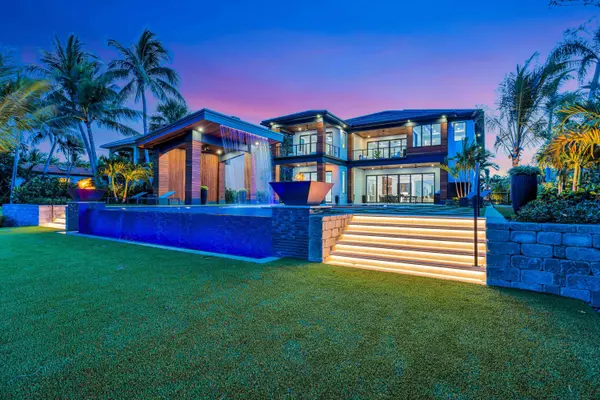 Lantana, FL 33462,416 S Lake DR