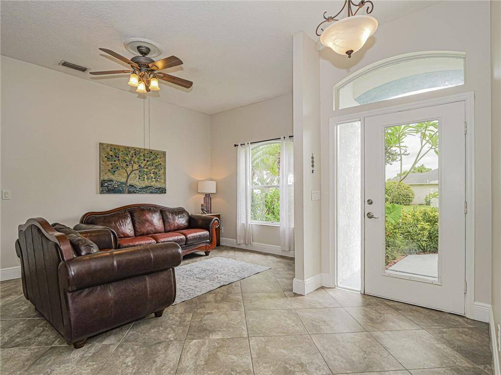 Vero Beach, FL 32968,5151 4th PL