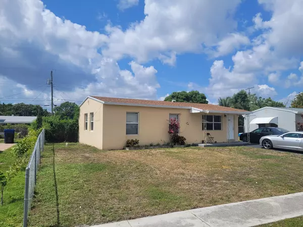 301 W 29th ST, Riviera Beach, FL 33404