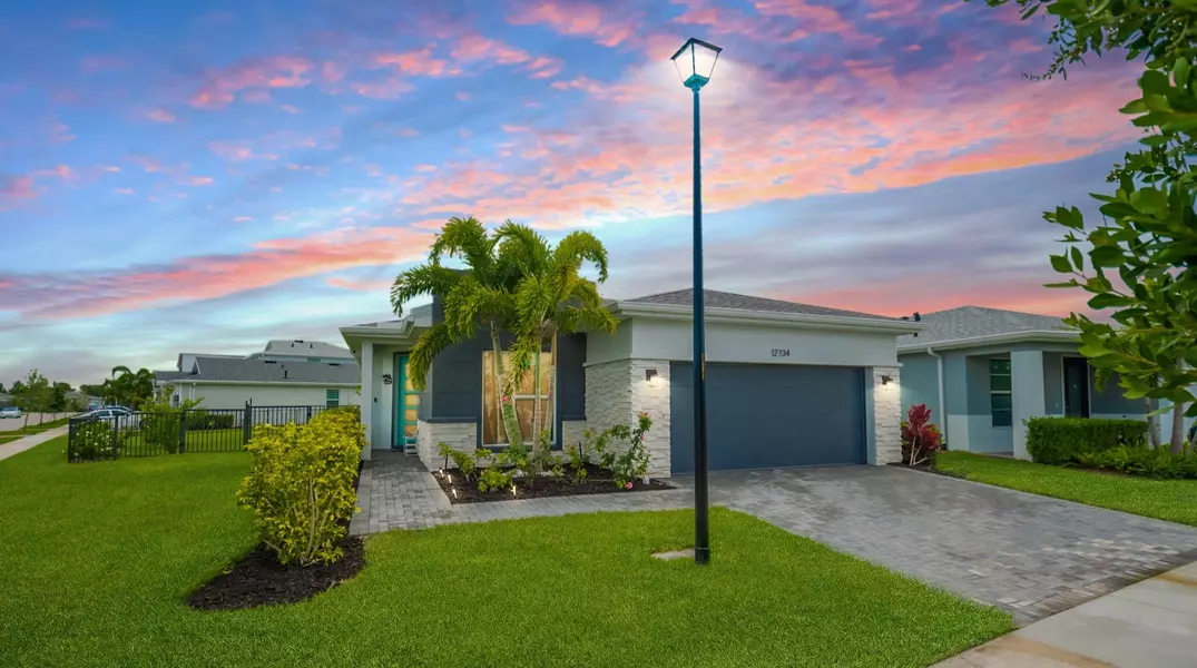 12734 SW Phoenix DR, Port Saint Lucie, FL 34987