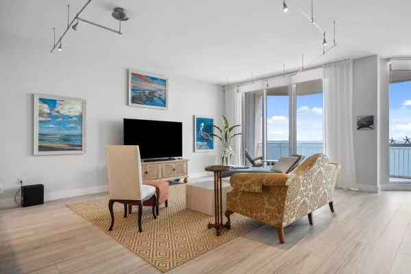 Hutchinson Island, FL 34949,3880 N Highway A1a Ph 2