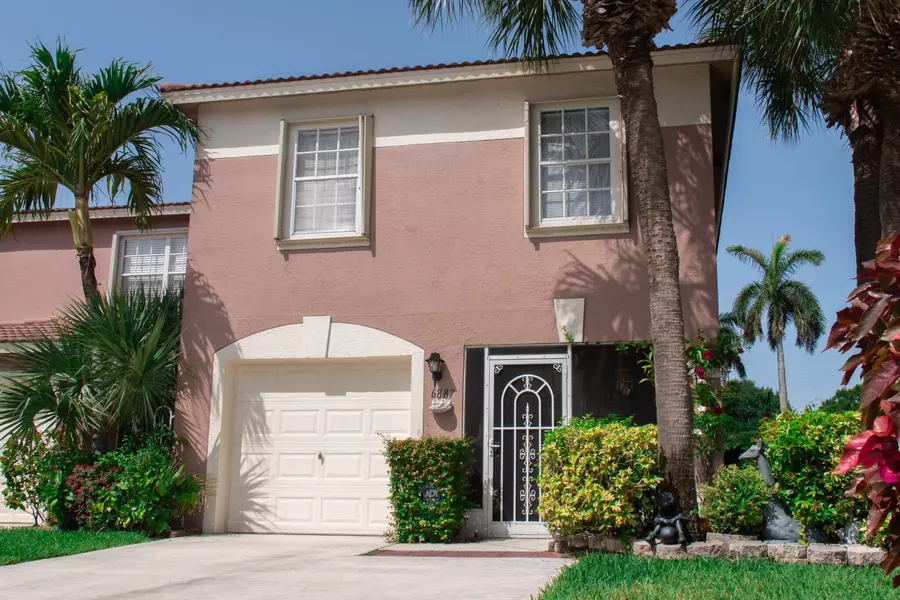 6887 Willow Creek RUN, Lake Worth, FL 33463