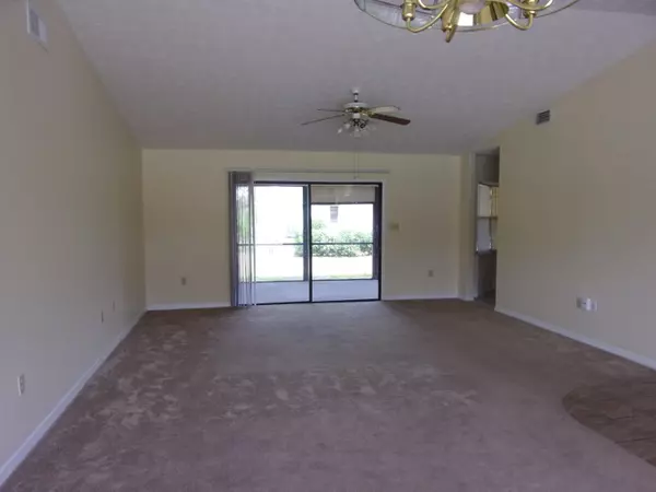 Port Saint Lucie, FL 34952,1248 SE Palm Beach RD