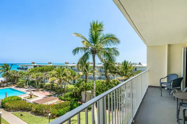 Vero Beach, FL 32963,4450 Highway A1a 402