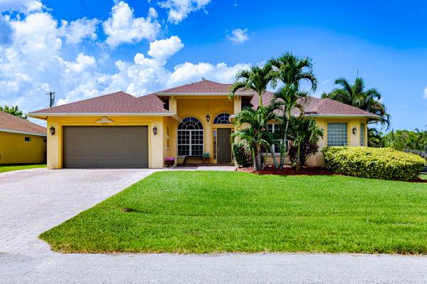 473 SW Dagget AVE, Port Saint Lucie, FL 34953