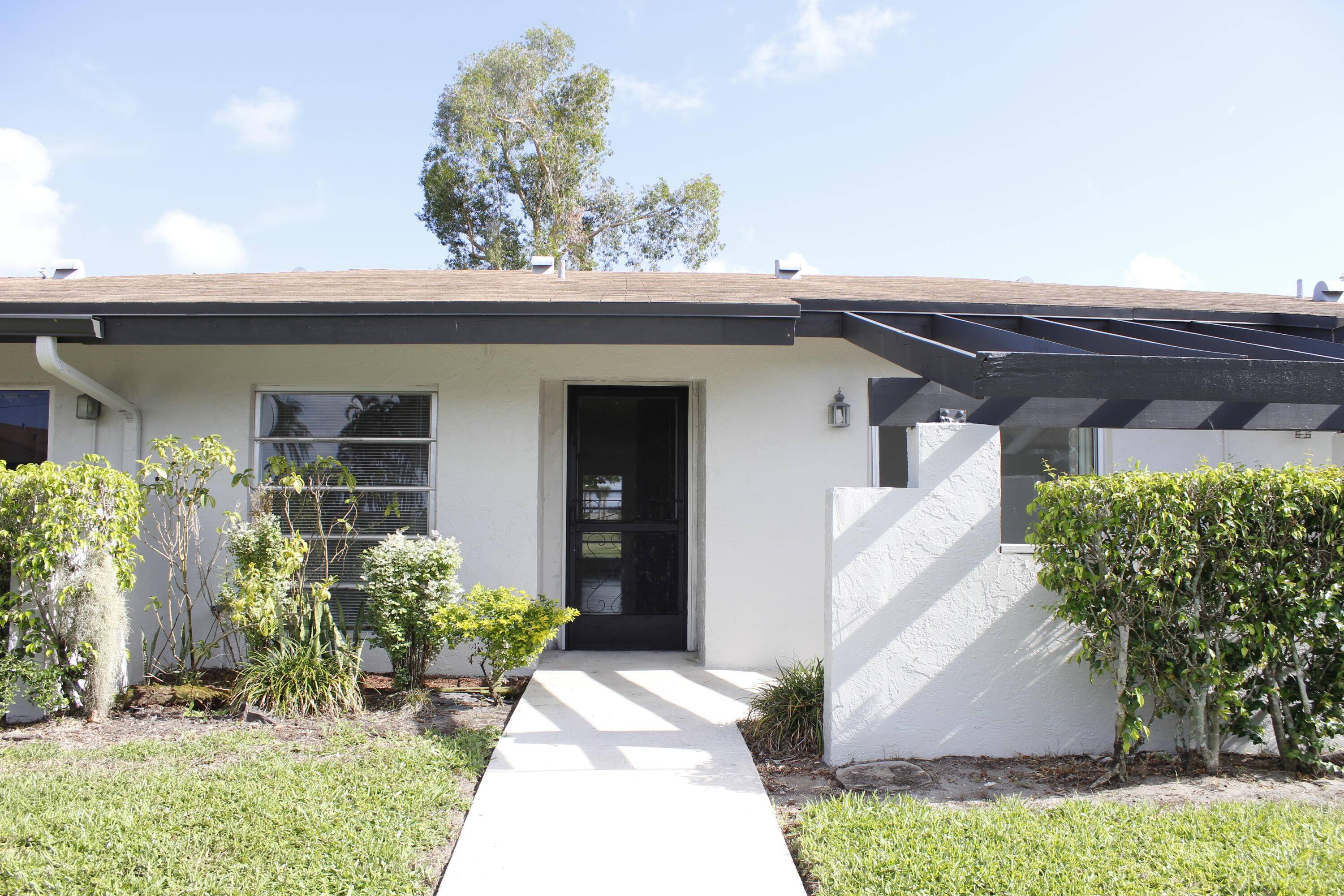 5620 Queen Palm CT B, Delray Beach, FL 33484