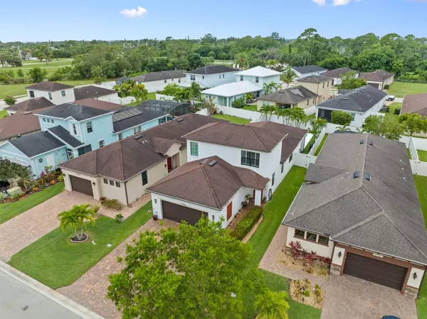 Port Saint Lucie, FL 34952,260 SE Via Visconti