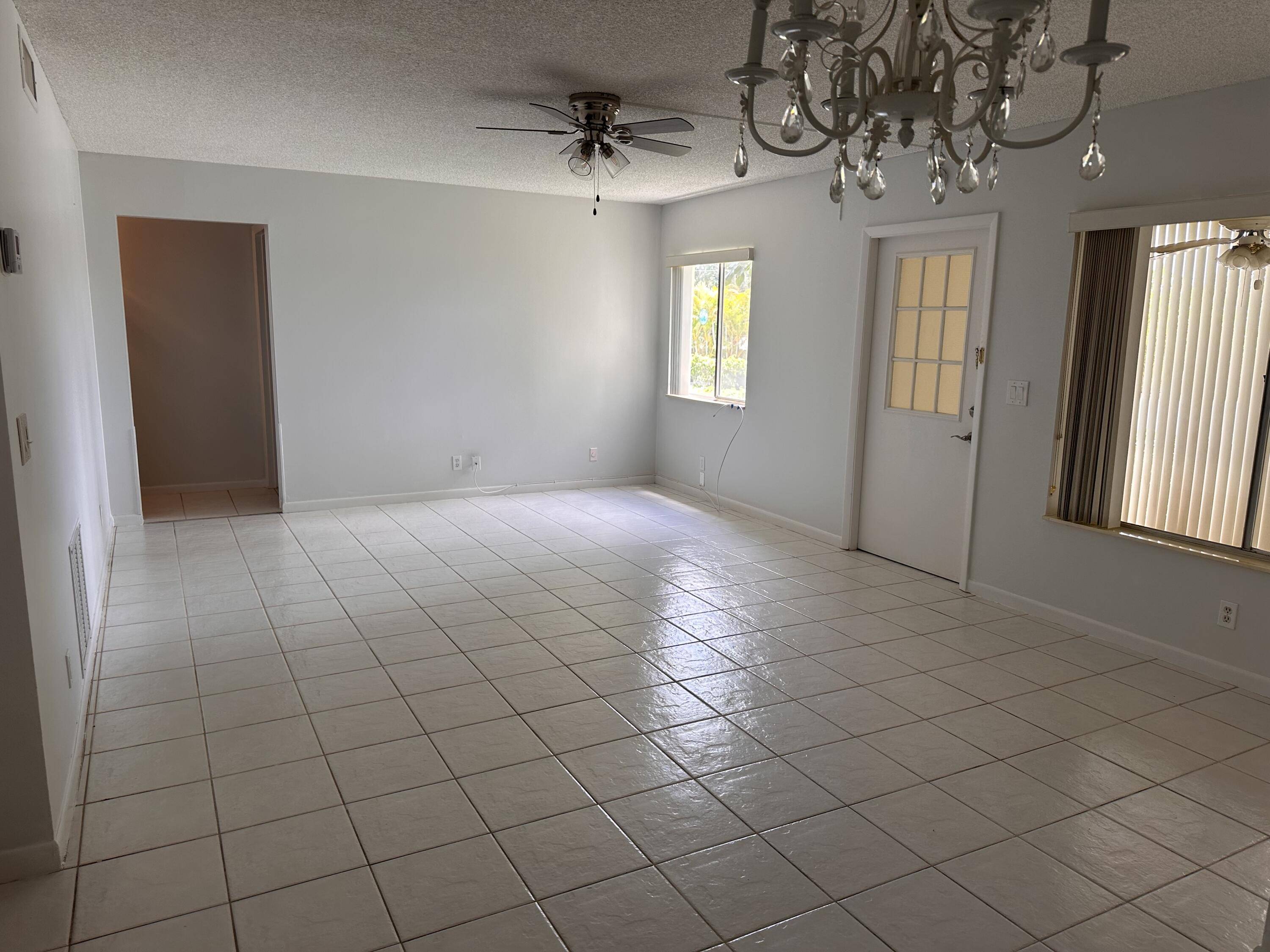Greenacres, FL 33463,3561 Tall Pine D1 WAY D-1
