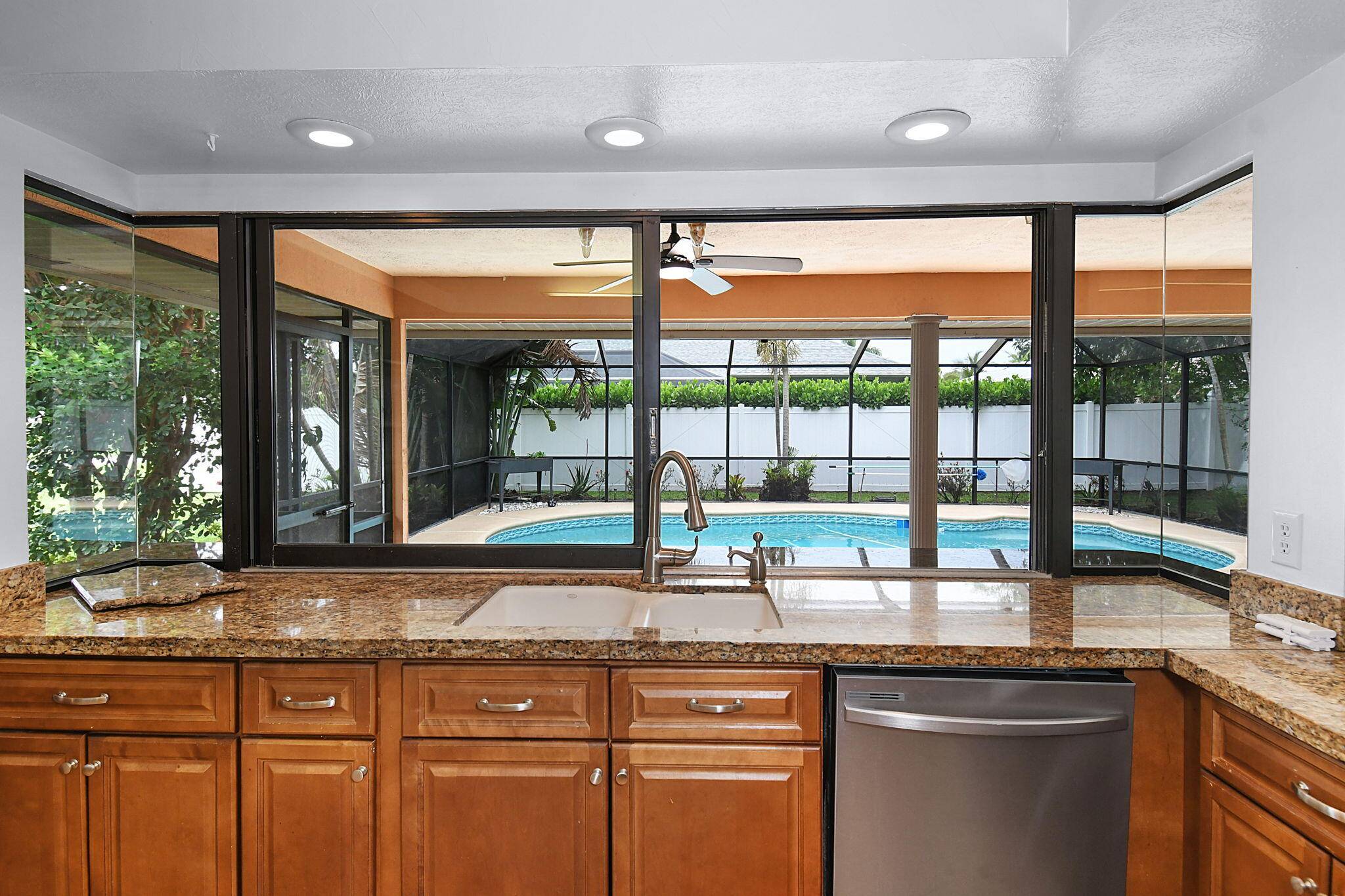 515 SE Nome DR, Port Saint Lucie, FL 34984