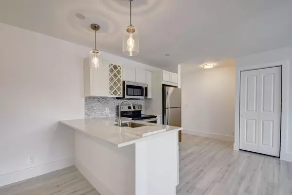 Lantana, FL 33462,525 S Broadway ST C