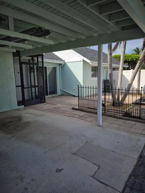 Boca Raton, FL 33428,9253 SW 5th ST C