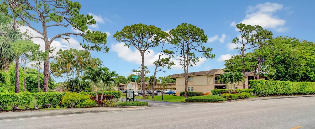 Delray Beach, FL 33445,3001 W Linton BLVD 204c