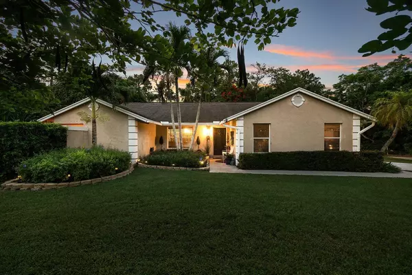 16243 E Calder DR, Loxahatchee, FL 33470