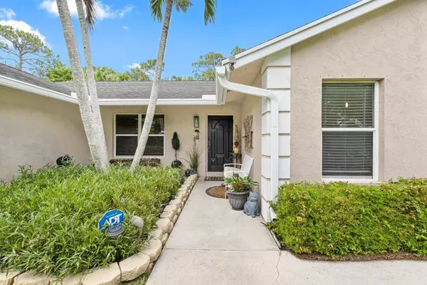 Loxahatchee, FL 33470,16243 E Calder DR