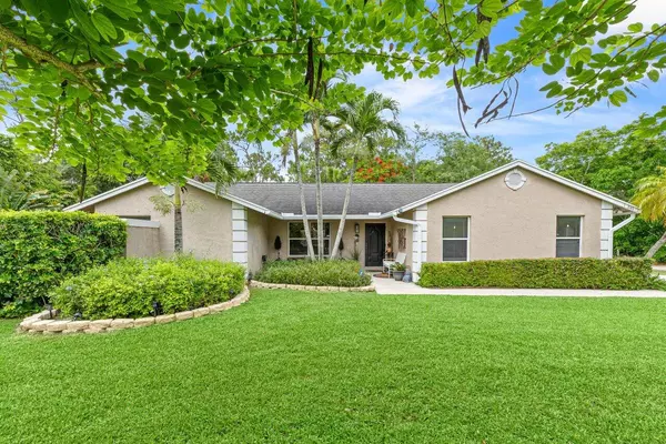 Loxahatchee, FL 33470,16243 E Calder DR