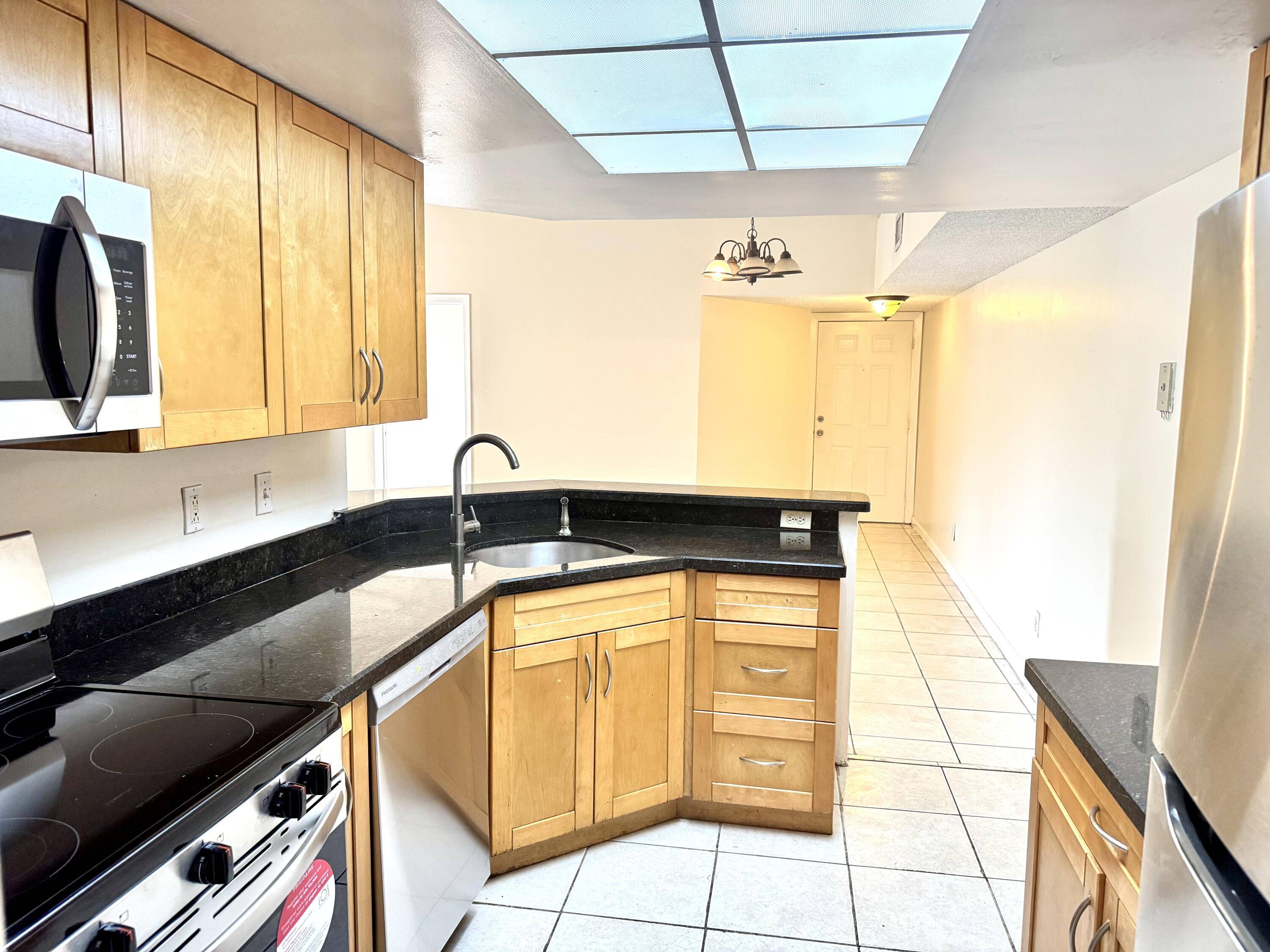 Coral Springs, FL 33071,9166 W Atlantic BLVD 1633