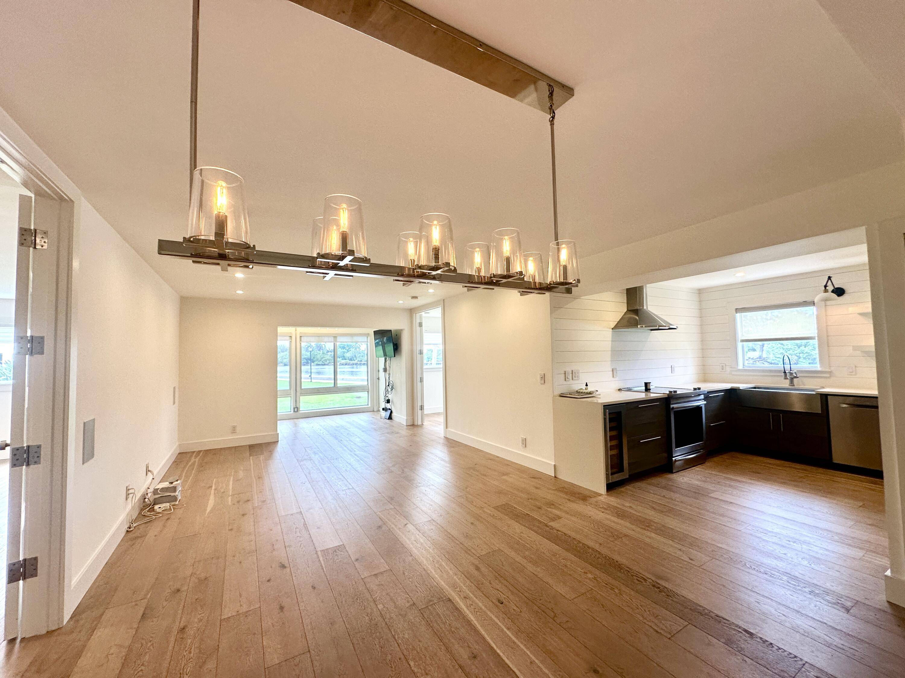 Boynton Beach, FL 33435,3 Colonial Club DR 104